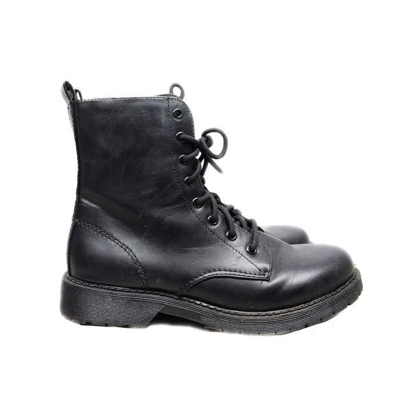 **SOLD**Time & Tru Black Womens 9 Faux Leather Combat Moto Boots - Picture 2 of 8